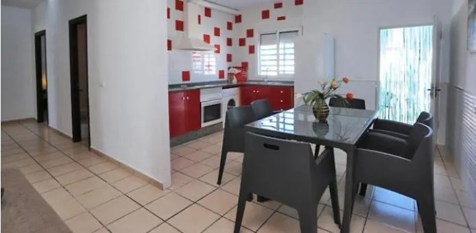 Casa Enrique 度假居 *